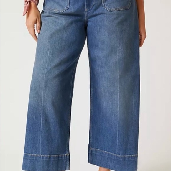 Pilcro Denim - Pilcro Wide Leg Cropped Jeans in Medium Blue